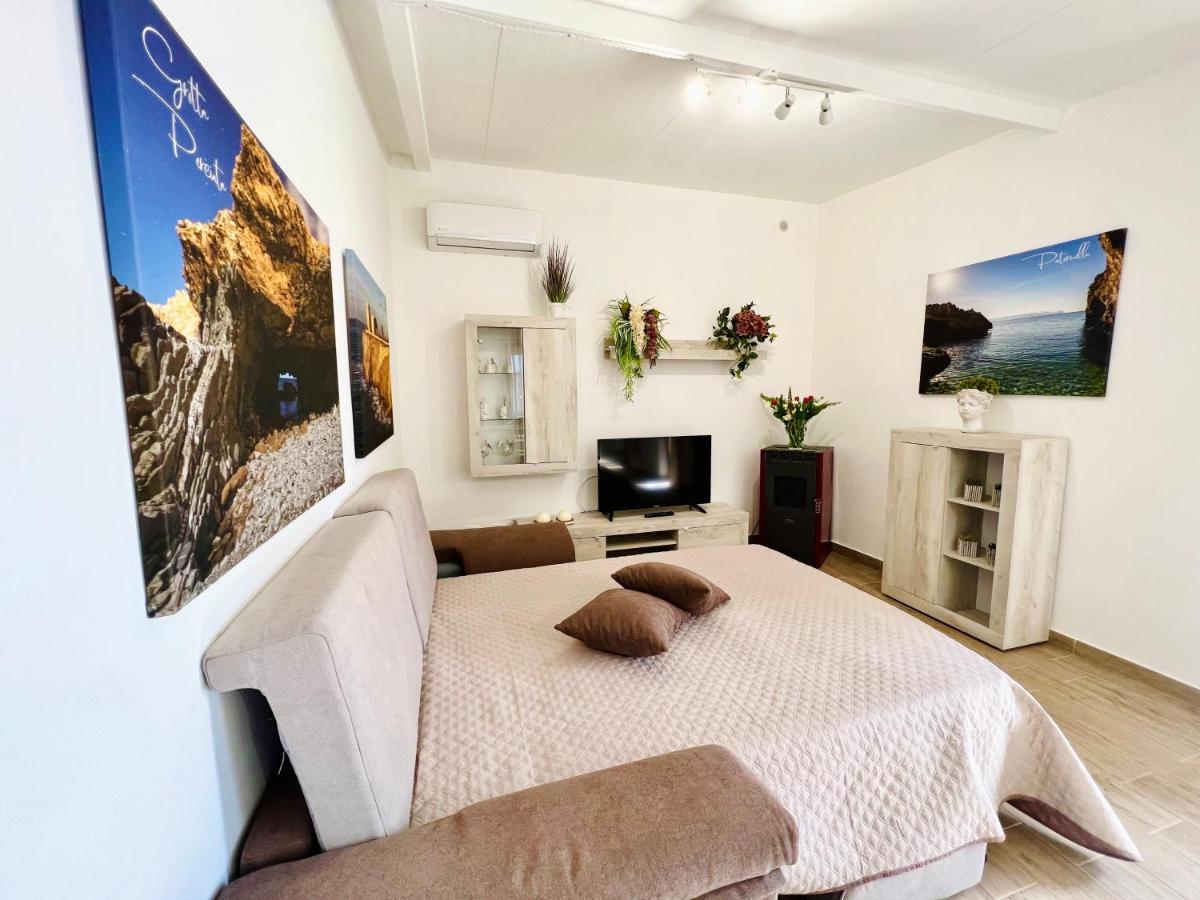 Nonna Felicia Apartment Terrasini Ngoại thất bức ảnh